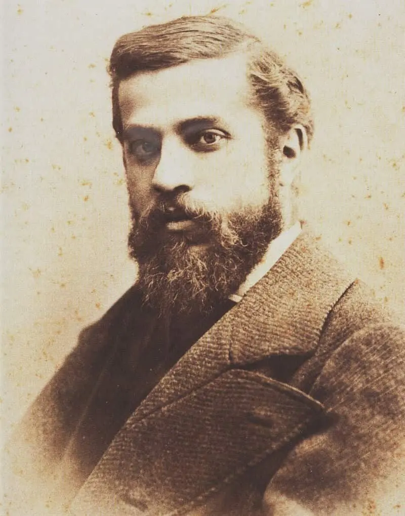 Antonio Gaudí: el genio asceta que puede ser santo joven gaudí